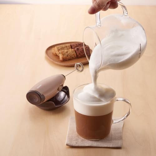 Hario Z Handheld Frother in Brown — photo 4
